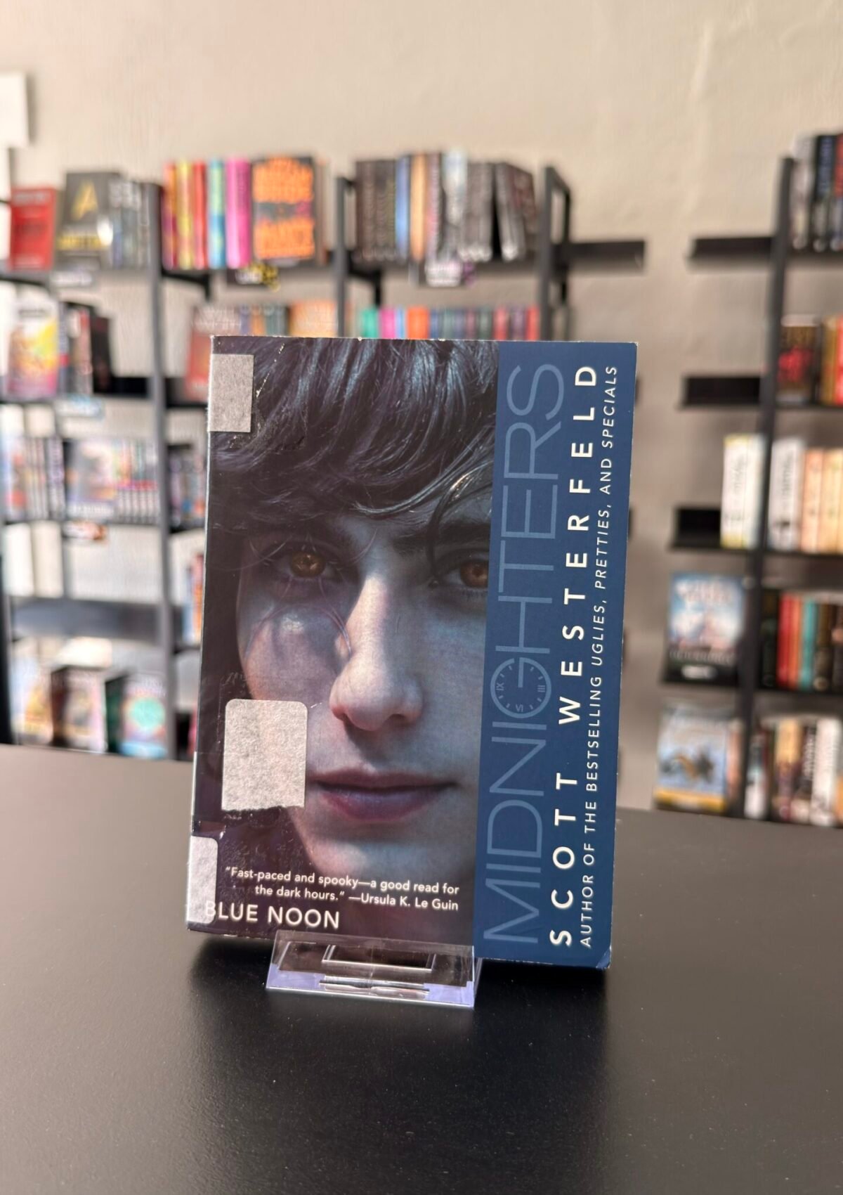 Midnighters #3: Blue Noon