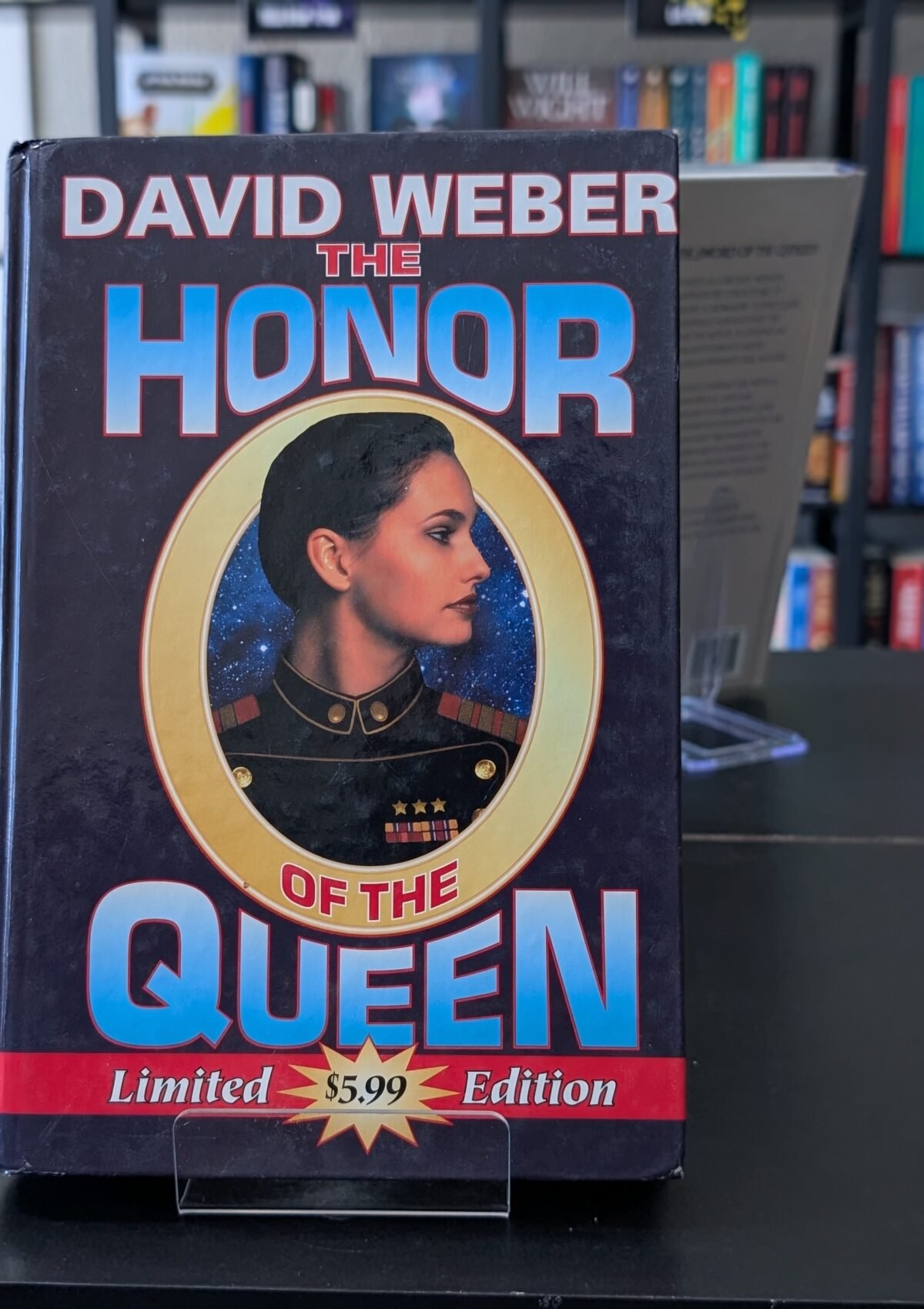 The Honor of the Queen (Honor Harrington Book #2) HC
