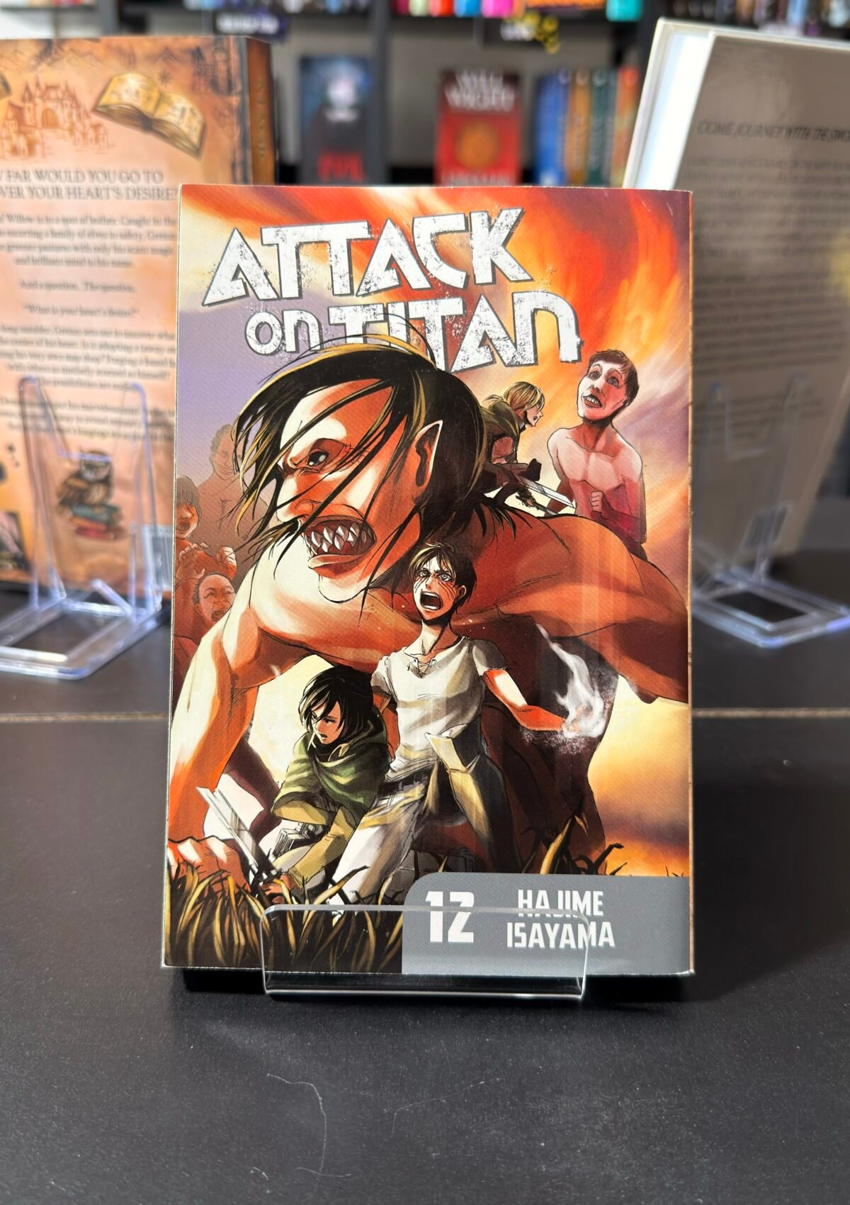Attack on Titan 12