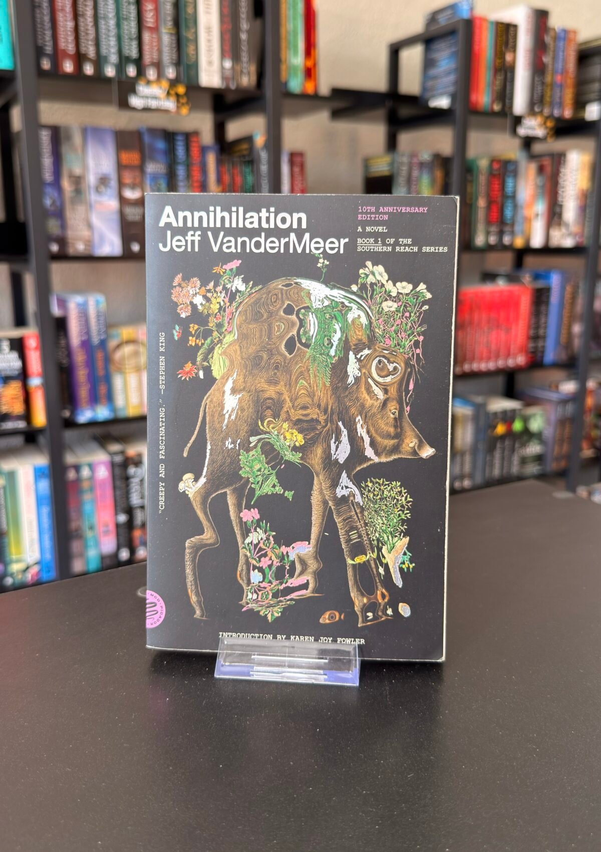 Annihilation: A Novel (10th Anniversary Edition)
