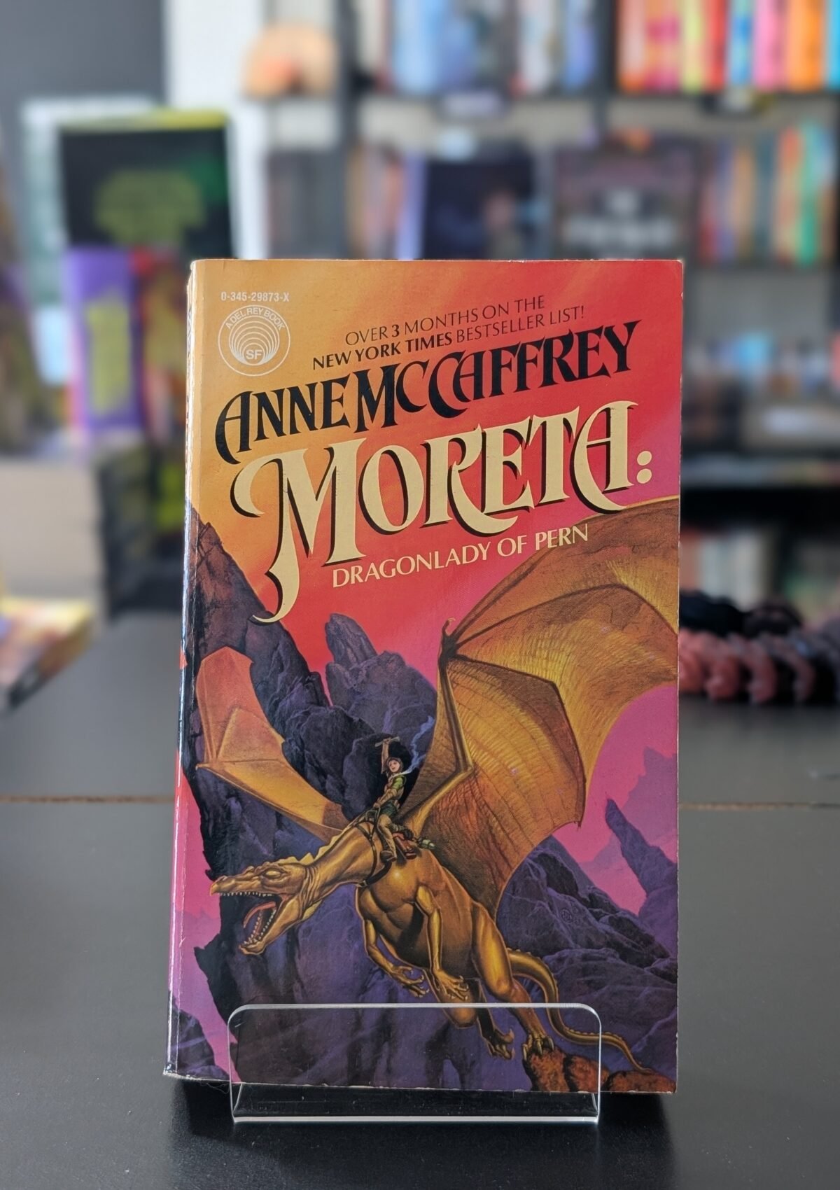 Moreta: Dragonlady of Pern (Dragonriders of Pern)
