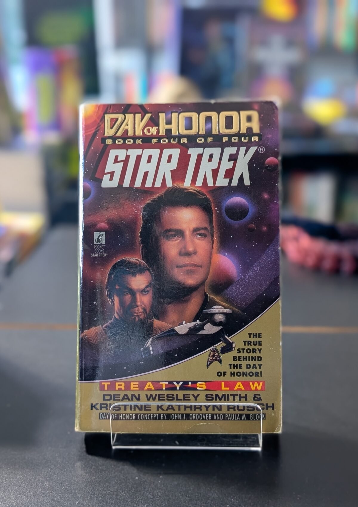 Treaty's Law: Day of Honor #4 (Star Trek)