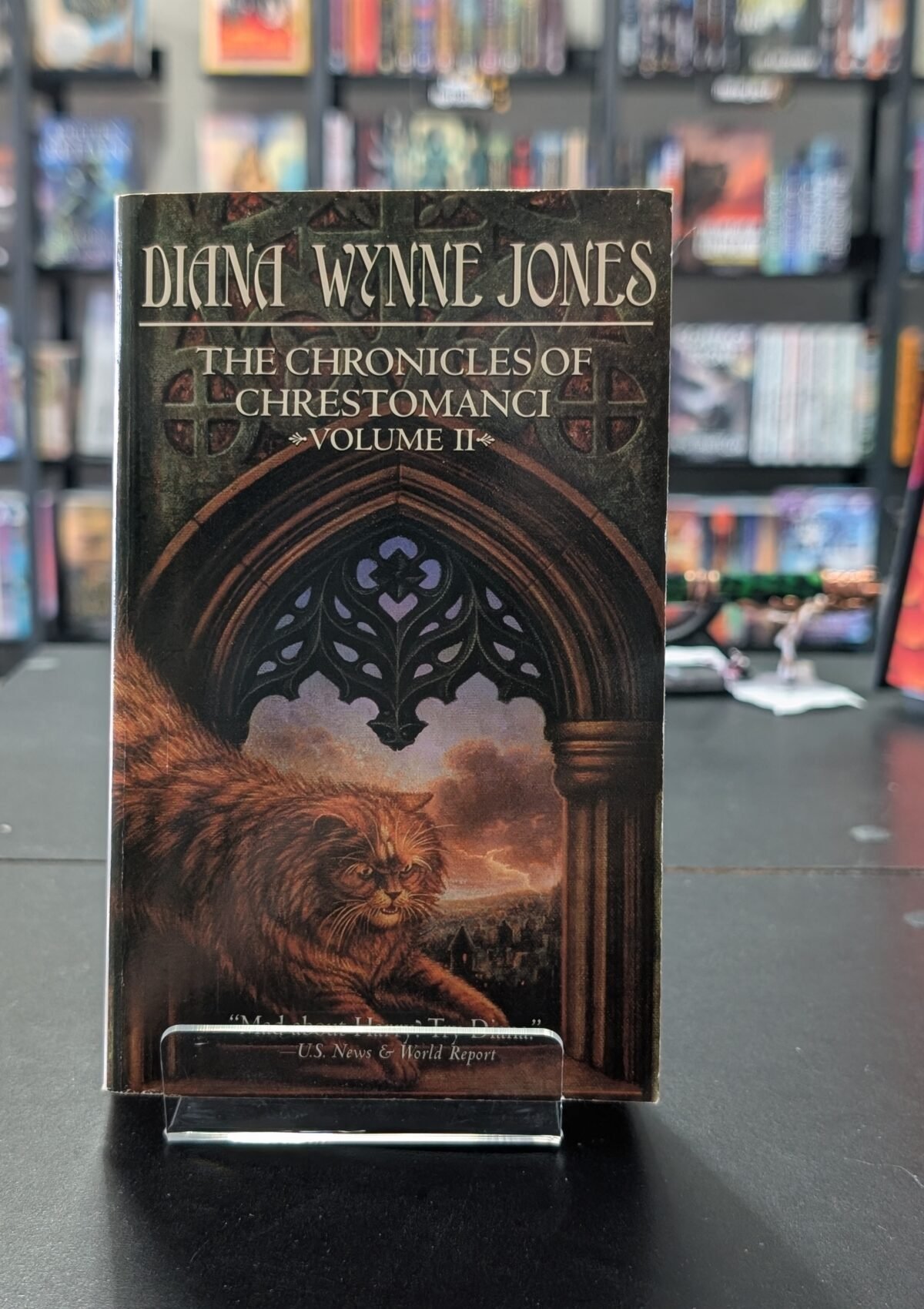 Chronicles of Chrestomanci, Volume 2: The Magicians of Caprona/Witch Week (Chronicles of Chrestomanci #2)