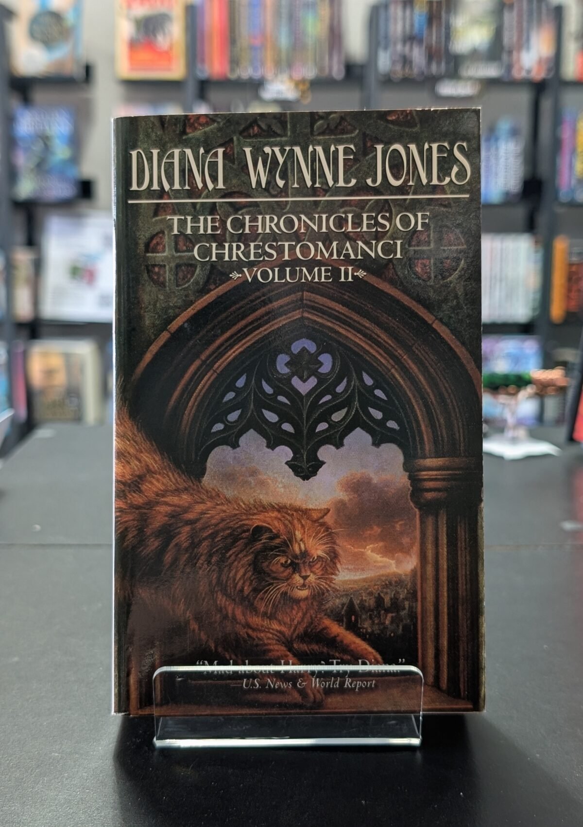 Chronicles of Chrestomanci, Volume 2: The Magicians of Caprona/Witch Week (Chronicles of Chrestomanci #2)