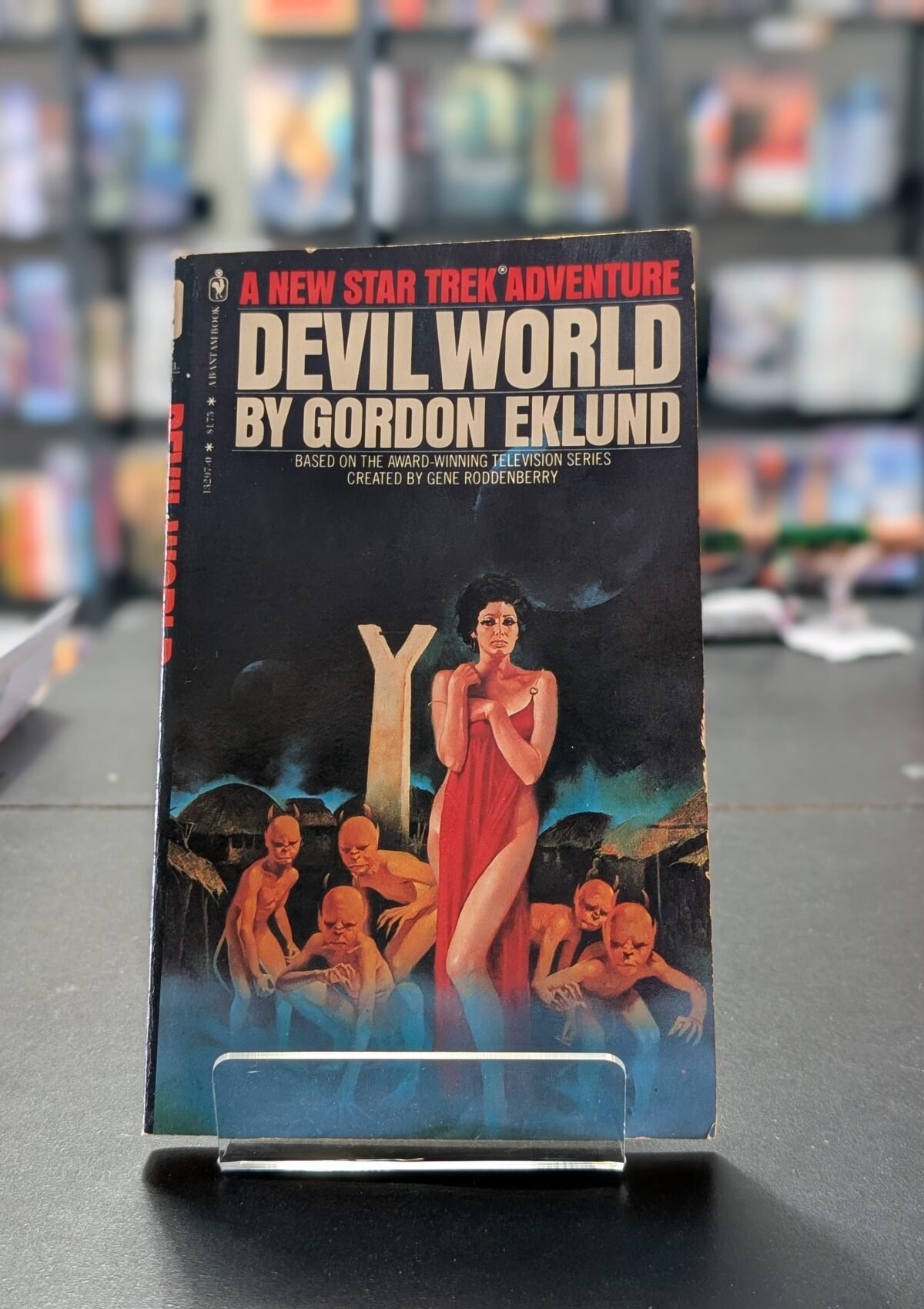 Devil World (Star Trek Adventures #12)